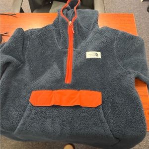 North face campshire hoodie large